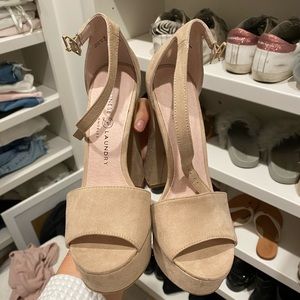 NEW Chinese Laundry Nude Heels